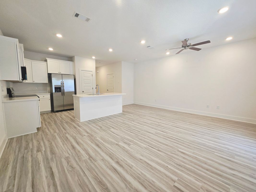 Building Photo - 264 Salt Creek Lane