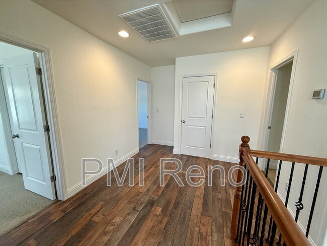 Building Photo - 1678 Lone Oak Trail