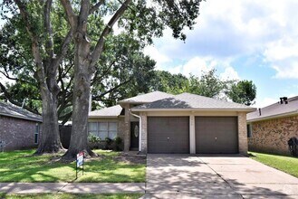 Building Photo - 2910 Walnut Springs Dr