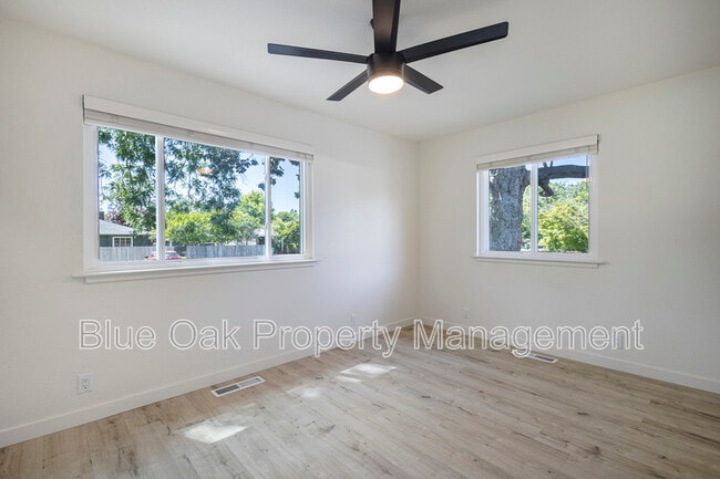 Building Photo - 1702 Laburnum Ave