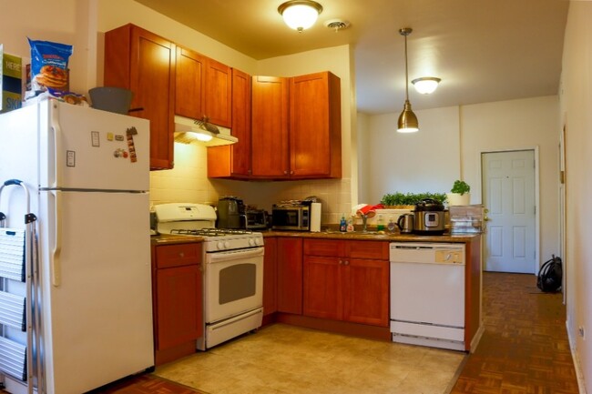808 S. Loomis St - Harris Point Chicago