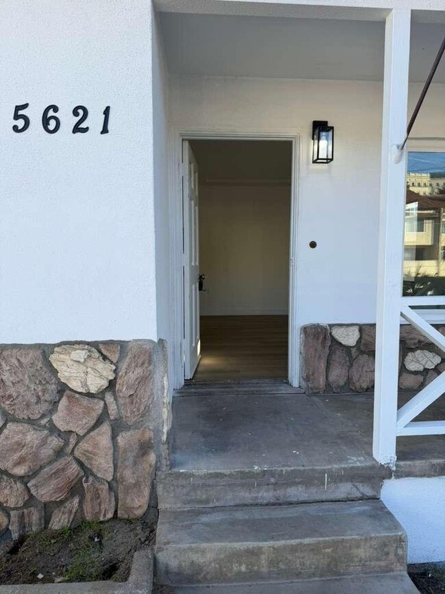 Building Photo - 5621 Mildred St