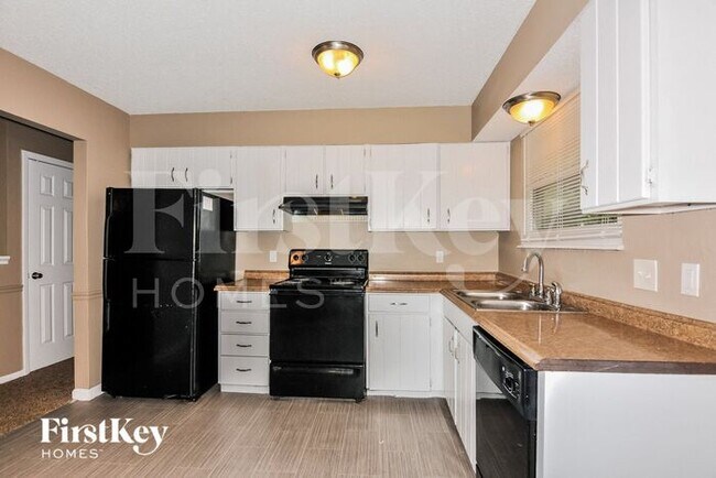 Building Photo - 2 Novella Dr