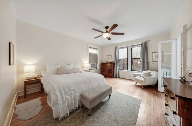 Building Photo - 5054 S Woodlawn Ave