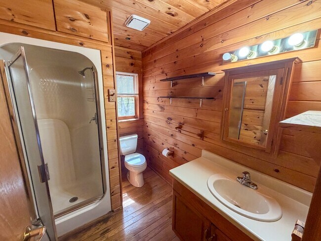 Building Photo - 111 Rocky Creek Dr