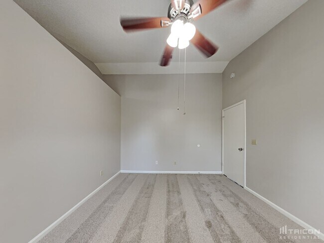Building Photo - 71 Naugatuck Dr