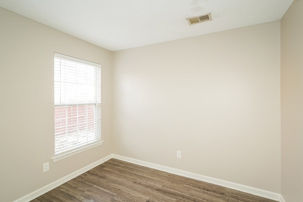 Building Photo - 2633 River Meade Way