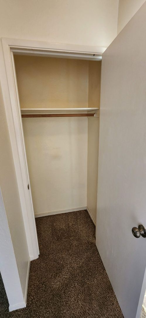 Building Photo - 401 N Mumford St