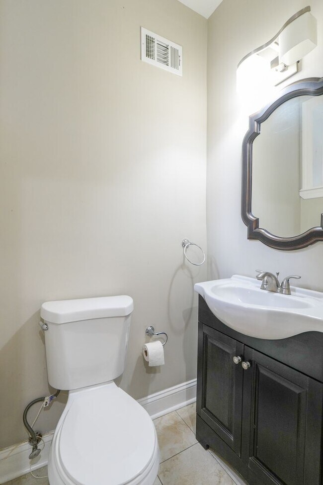 Building Photo - Super property 3 beds finished basement large yard