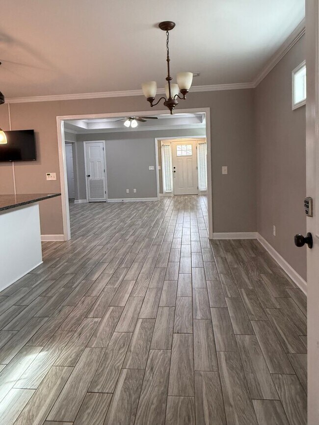 Building Photo - 157 Cody Dr