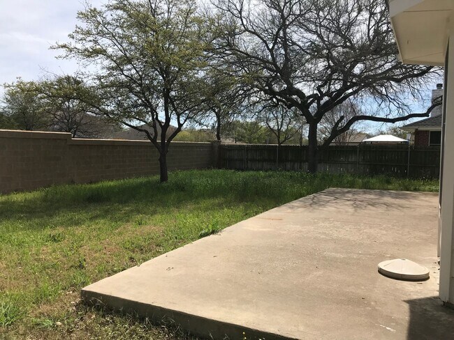 Building Photo - 4108 N Summercrest Loop