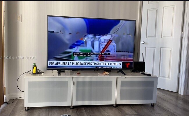 Building Photo - 115 SW 11th St