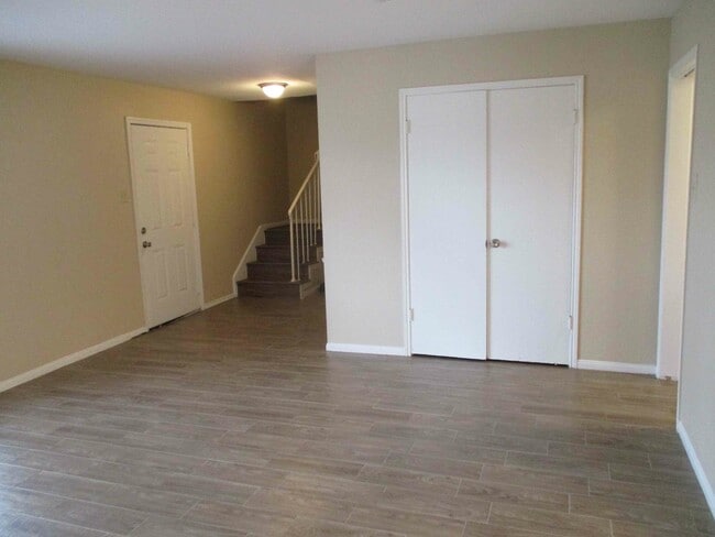 Building Photo - 5506 Deep Forest Dr
