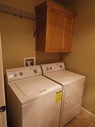 Building Photo - Spacious Northwest Townhome, 3 Bdrms, 2.5 ...