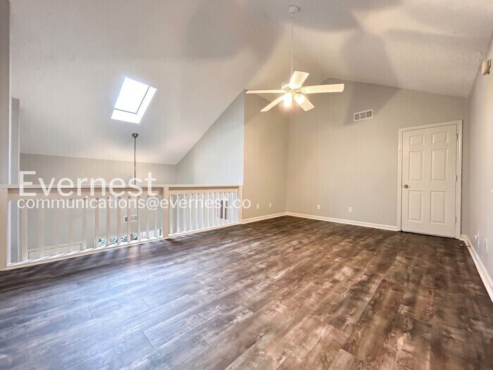 Building Photo - 1336 Yorkshire Ln