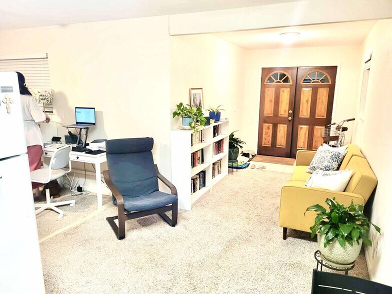 Building Photo - 10478 Neiretto Ct