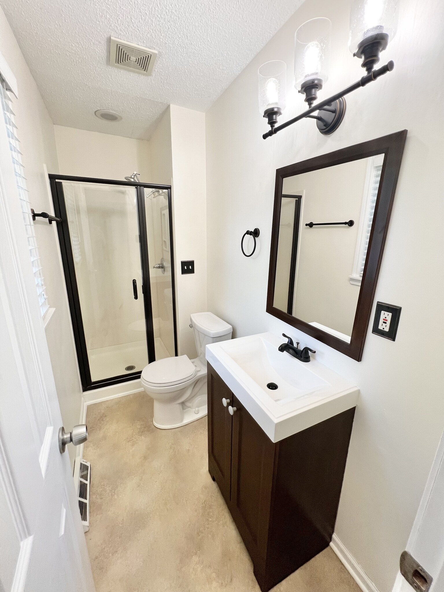 Master Bath - 12004 W 92nd St
