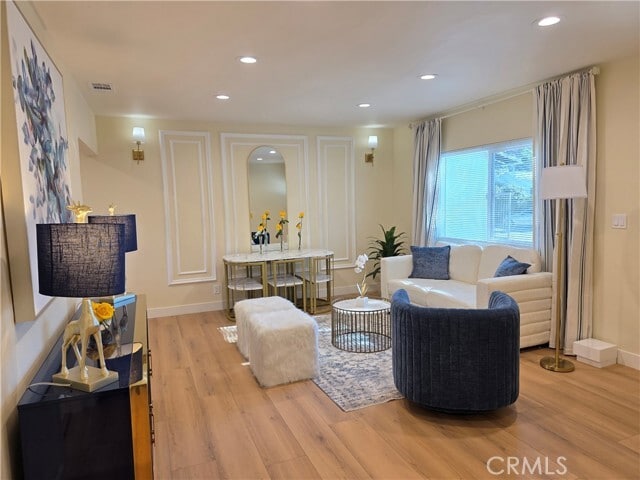 Primary Photo - 18719 Bassett St