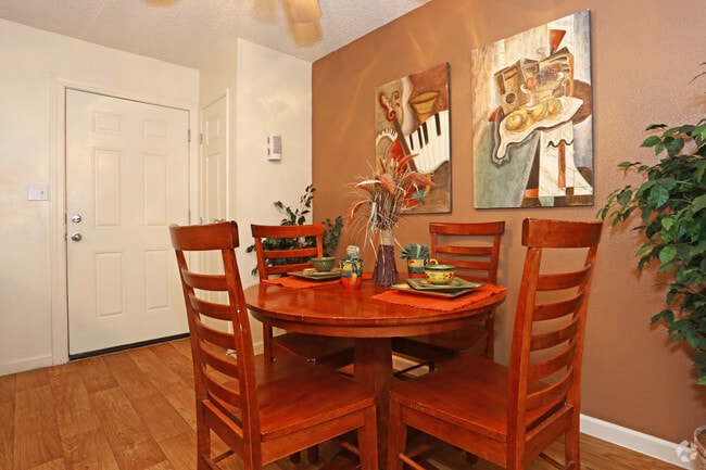 1BR, 1BA - 600 SF - Sands Apartments