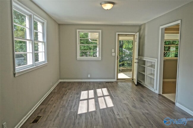 Building Photo - 5300 Whitesburg Dr