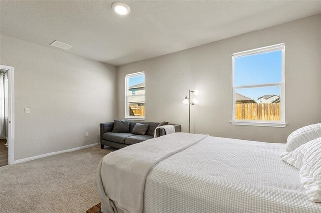 Building Photo - 112 Rainmaker Cv