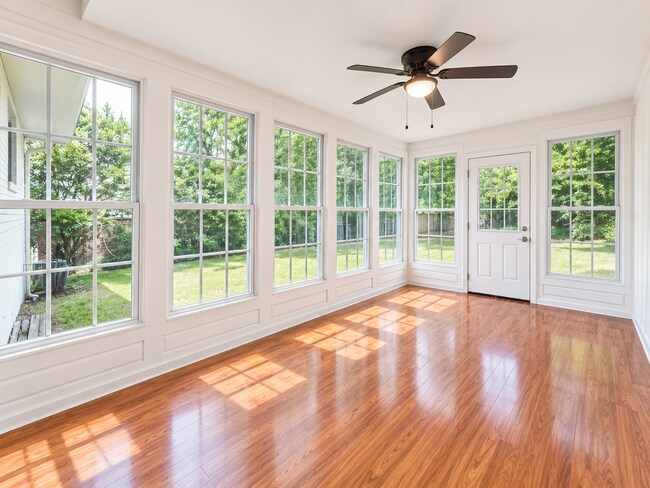 Building Photo - 2579 Bonnybrook Dr SW