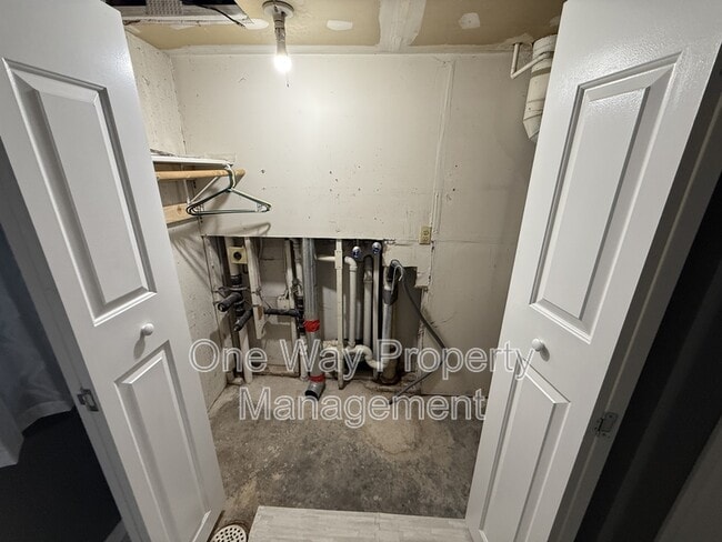 Building Photo - 824 37th Avenue Ct