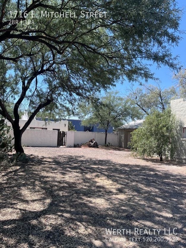 Building Photo - Available SOON! Historic Santa Fe Home 2BD...