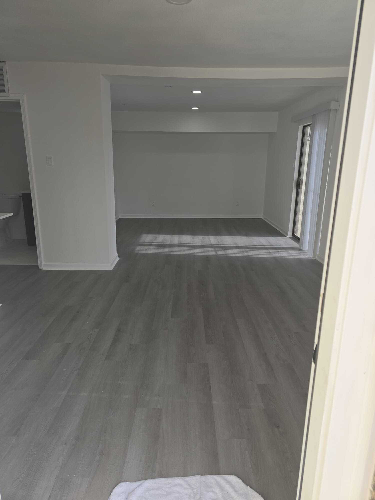 Building Photo - 7900 Brookriver Dr