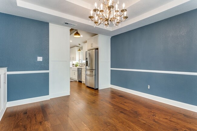 Building Photo - 4 bedroom with pool in Colleyville