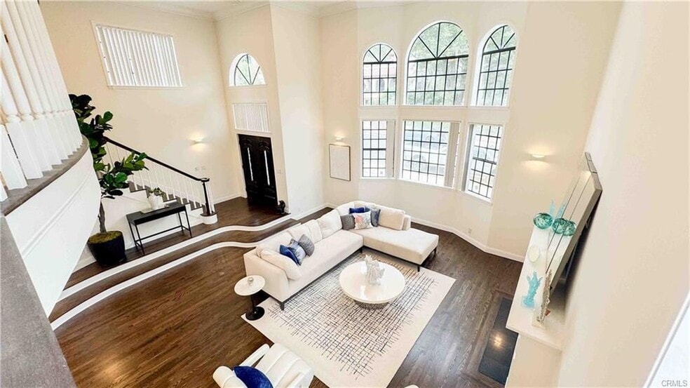 Living Room - 5851 Friends Ave