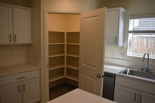 Building Photo - 344 Moab Rim Ct