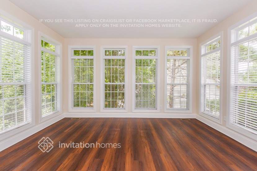 Building Photo - 14004 Ballantyne Meadows Dr