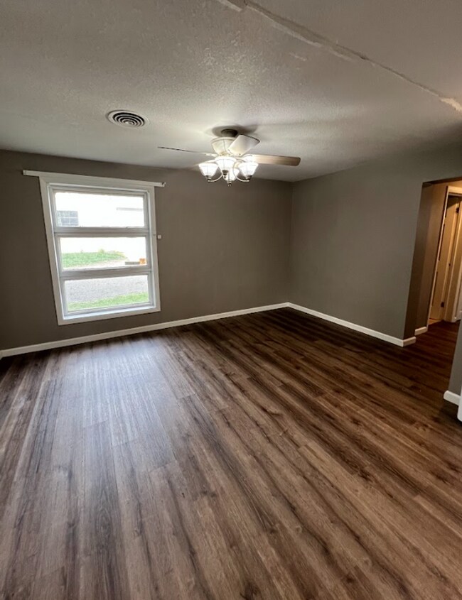 Building Photo - Schedule a Showing Today!!!