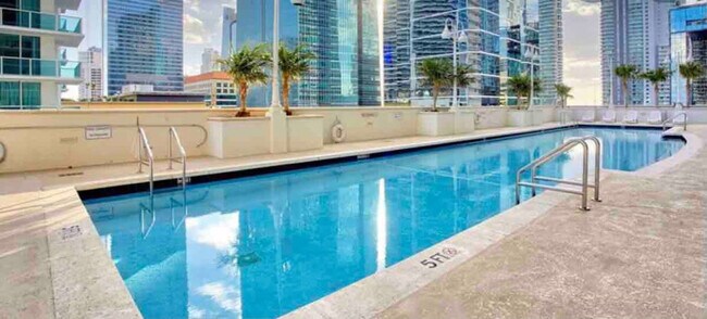 Building Photo - 1200 Brickell Bay Dr