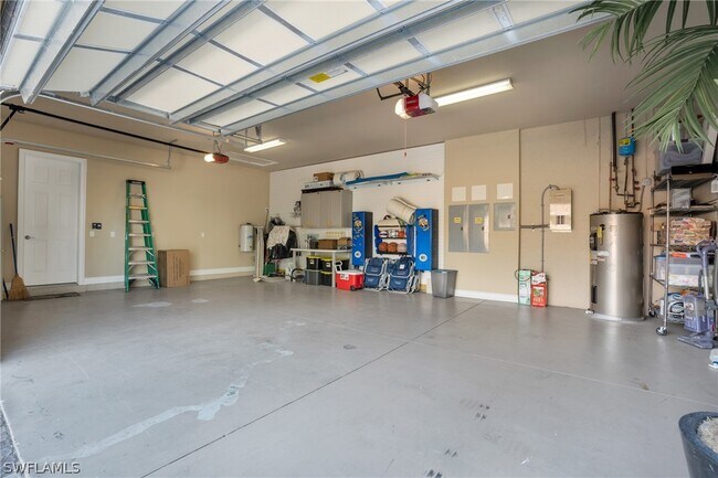 Building Photo - 14862 Tybee Island Dr