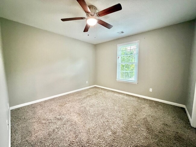 Building Photo - 1909 Needmore Rd