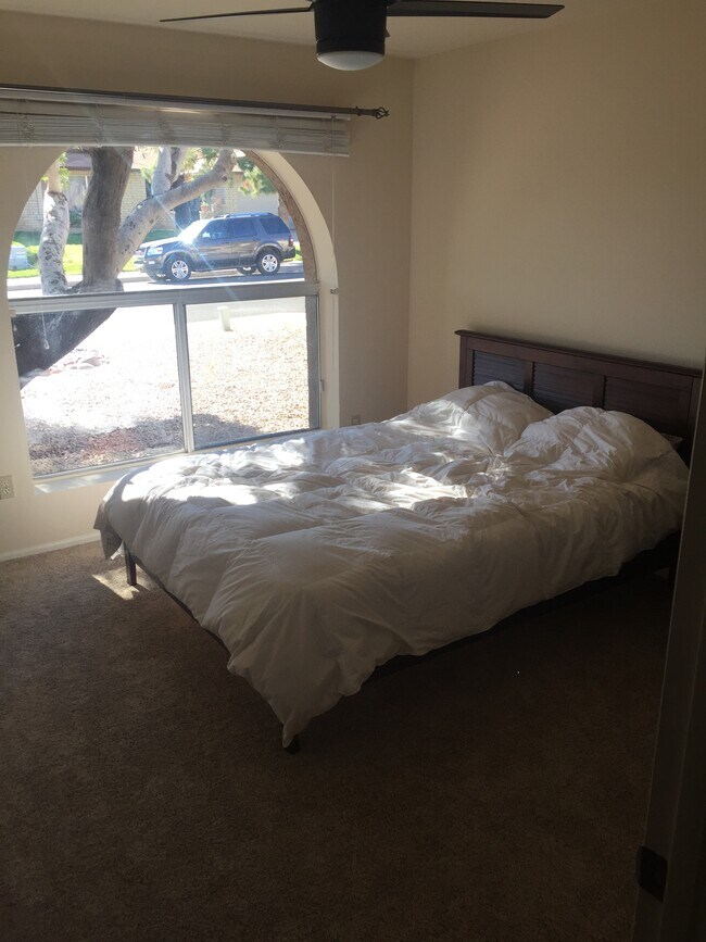 Building Photo - 4336 E Pearce Rd