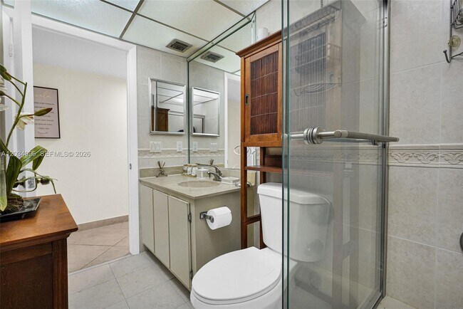 Building Photo - 10825 SW 112th Ave