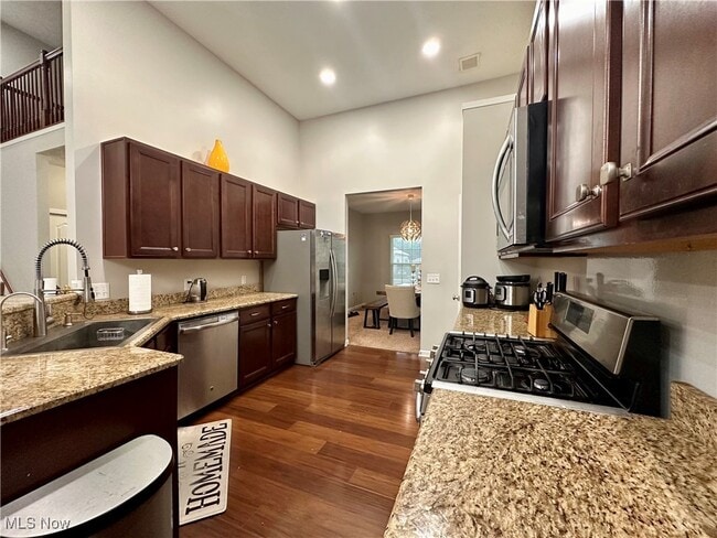 Building Photo - 10456 Dogwood Dr