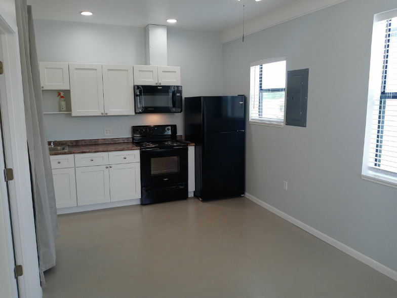 Building Photo - 19088 CR 4116