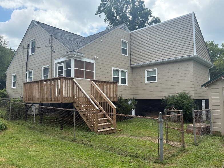 Building Photo - 1100 Glenwood Ave