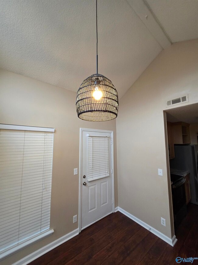 Building Photo - 1127 Stones Throw Dr NW