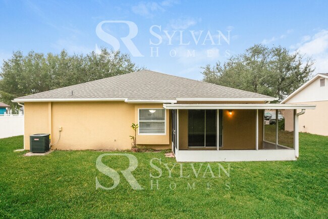 Building Photo - 10522 Juliano Dr