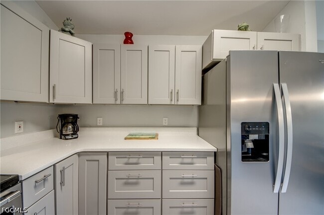 Building Photo - 15472 Admiralty Cir