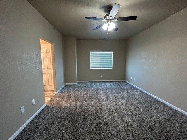 Building Photo - 592 Cadiz Ct