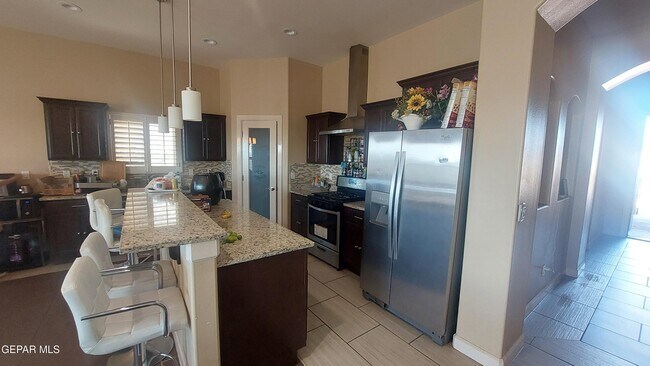 Building Photo - 13076 Cozy Cove Ave