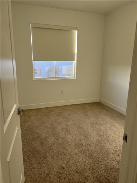 Building Photo - 162 SW 179th Ave