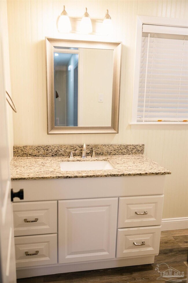 Building Photo - 5580 Homewood Rd