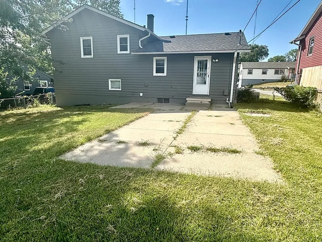 Building Photo - 5617 N 69th St